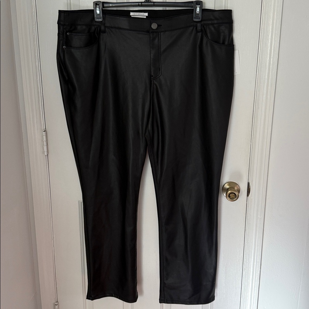 NEW Westbound Classic, Edgy, Rock Faux Leather Straight Leg Pants